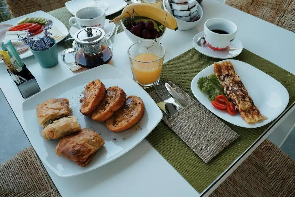 Miroes Suites Nikíti 0*,