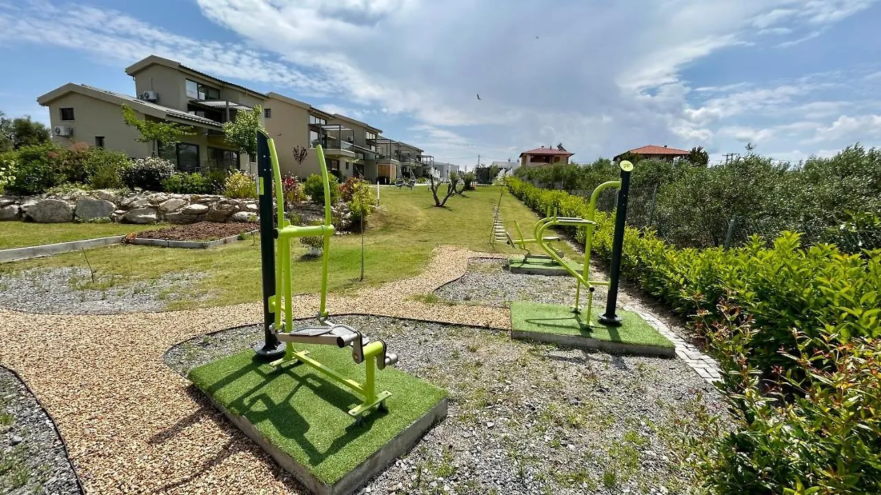 Miroes Suites Nikiti  0*, Nikiti (Sithonia) Griekenland